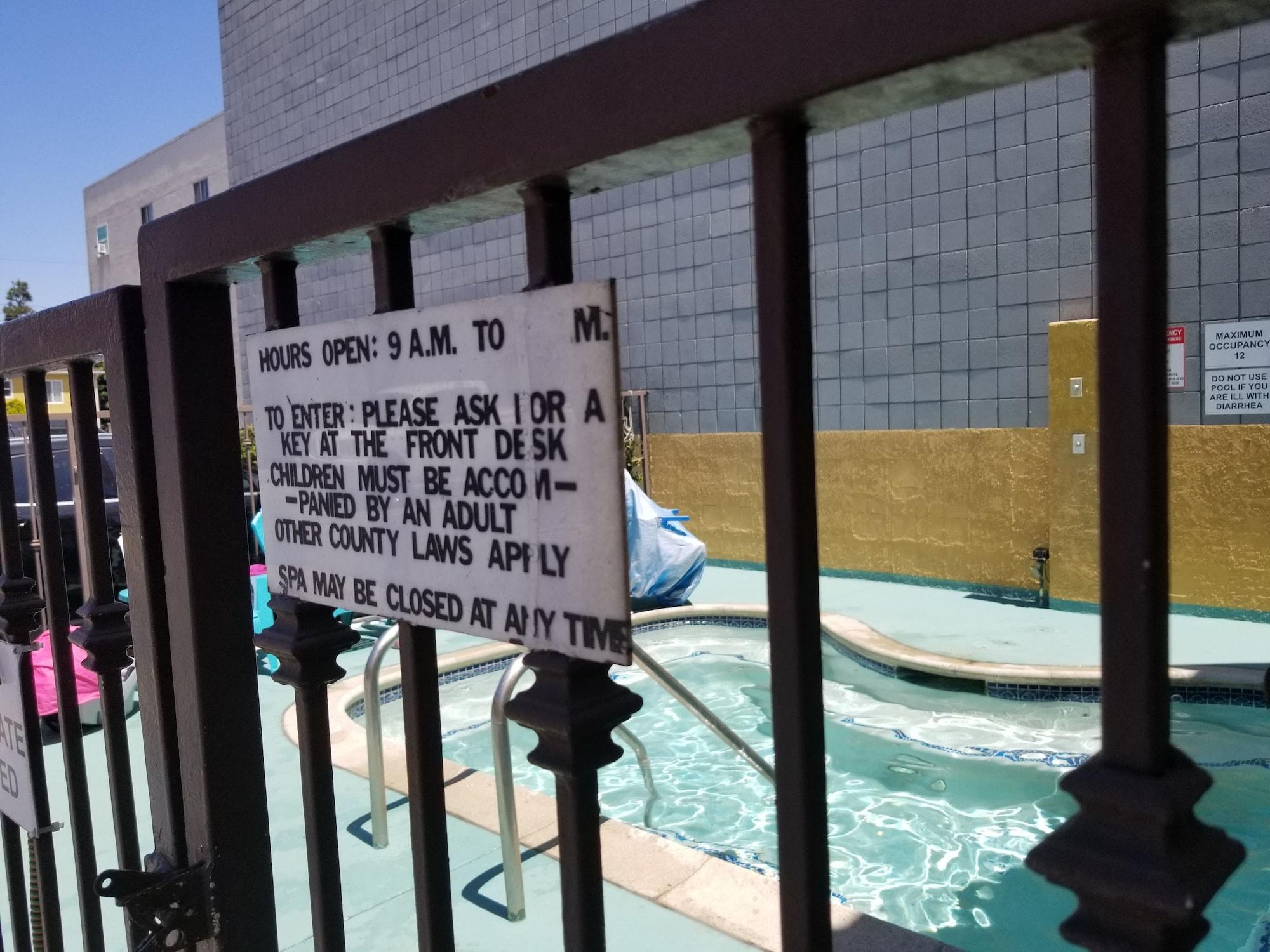 旭日水疗套房汽车旅馆 洛杉矶 外观 照片